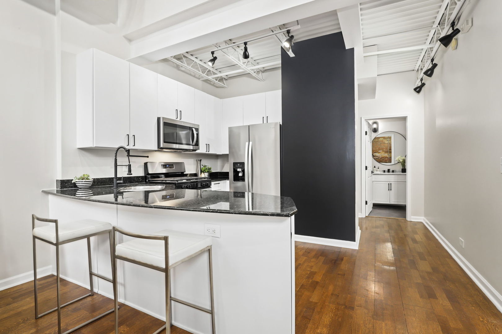 2101 W RICE Street Unit: 101