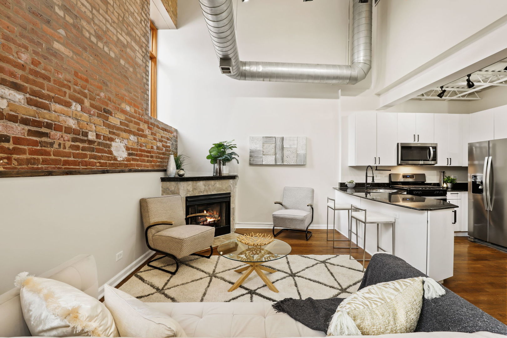 2101 W RICE Street Unit: 101