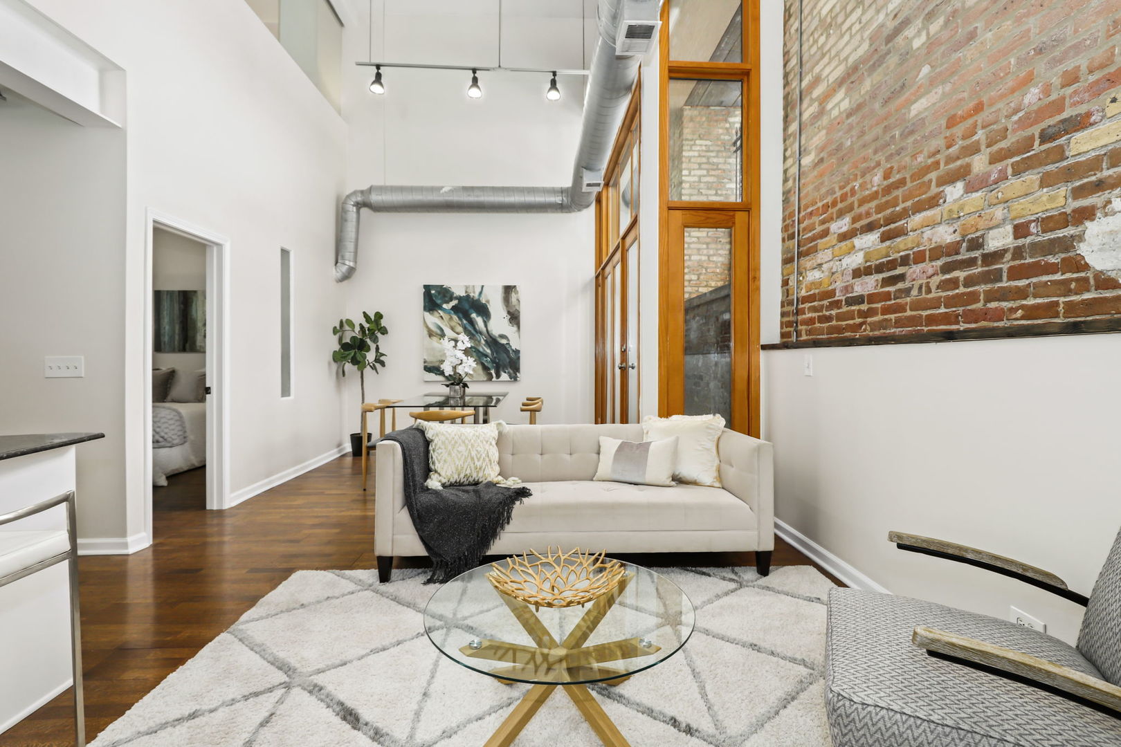 2101 W RICE Street Unit: 101