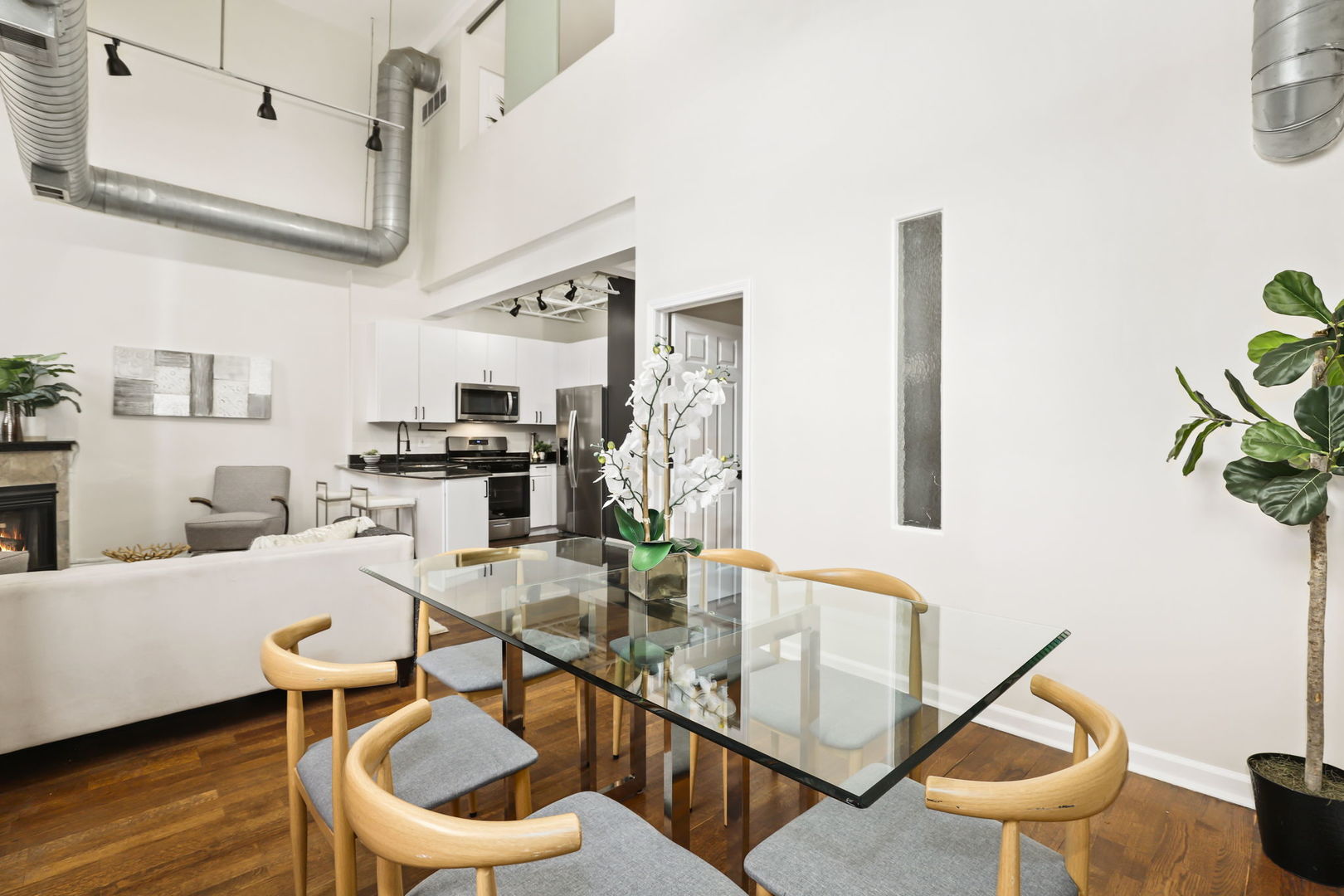 2101 W RICE Street Unit: 101