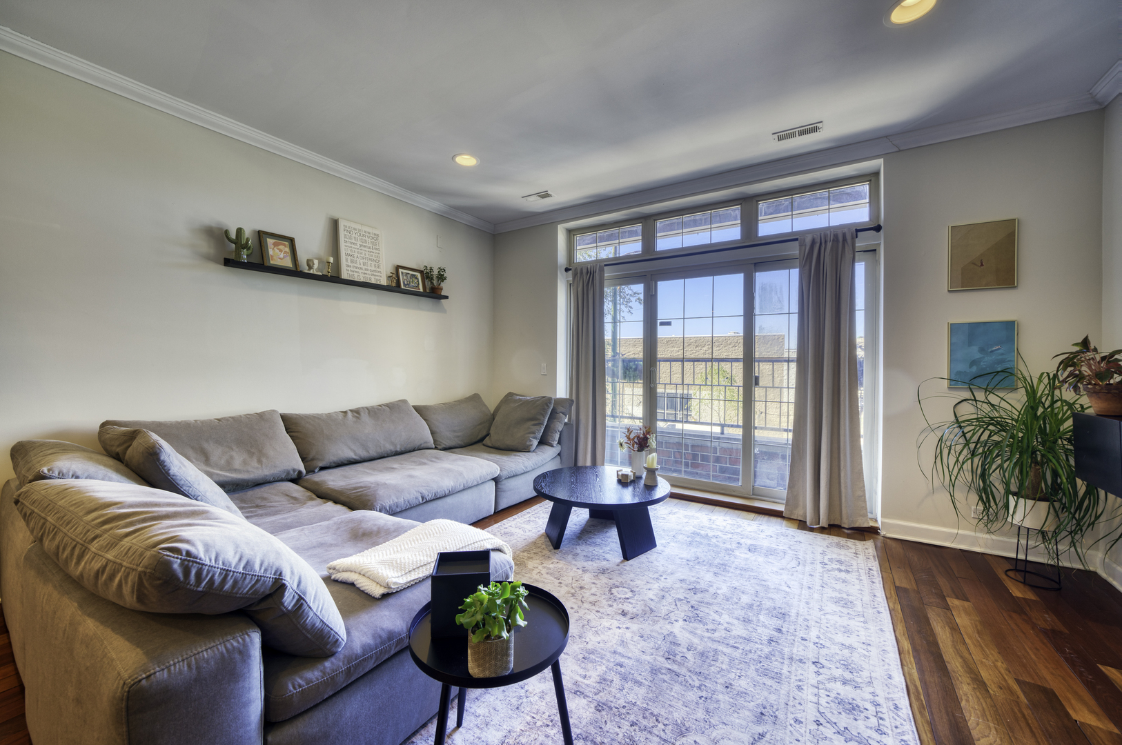 1347 N Ashland Avenue Unit: 1N