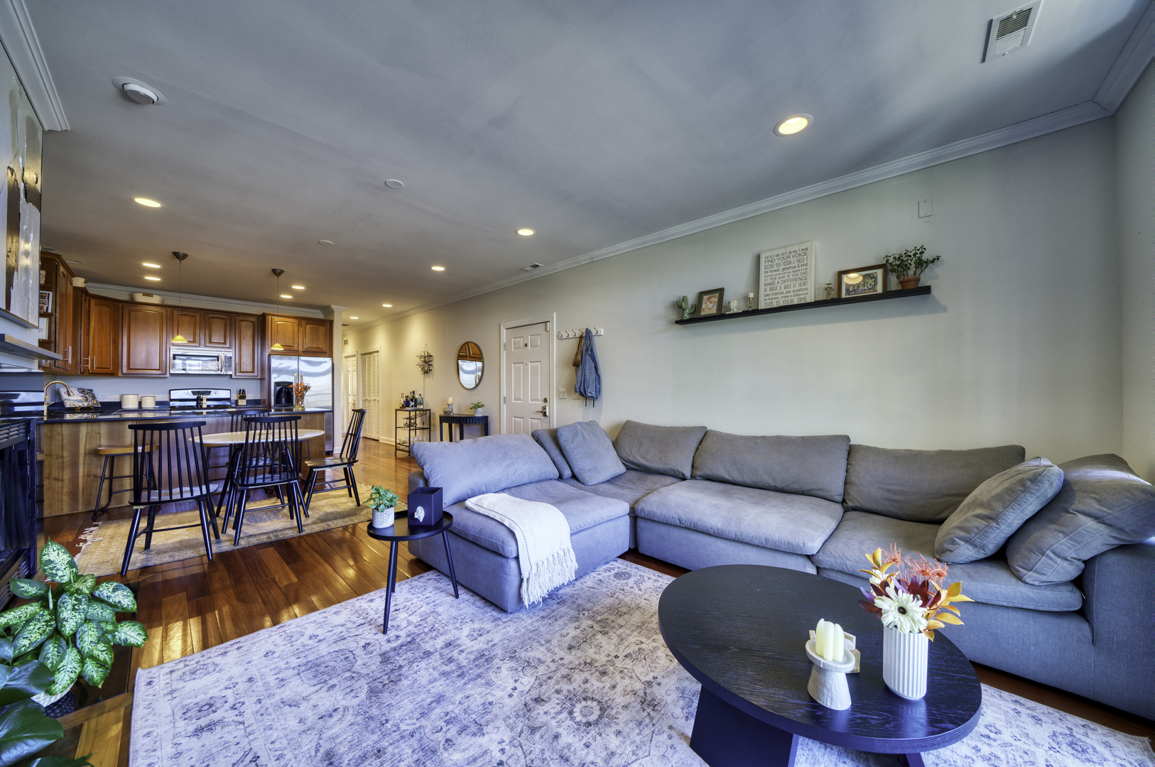 1347 N Ashland Avenue Unit: 1N