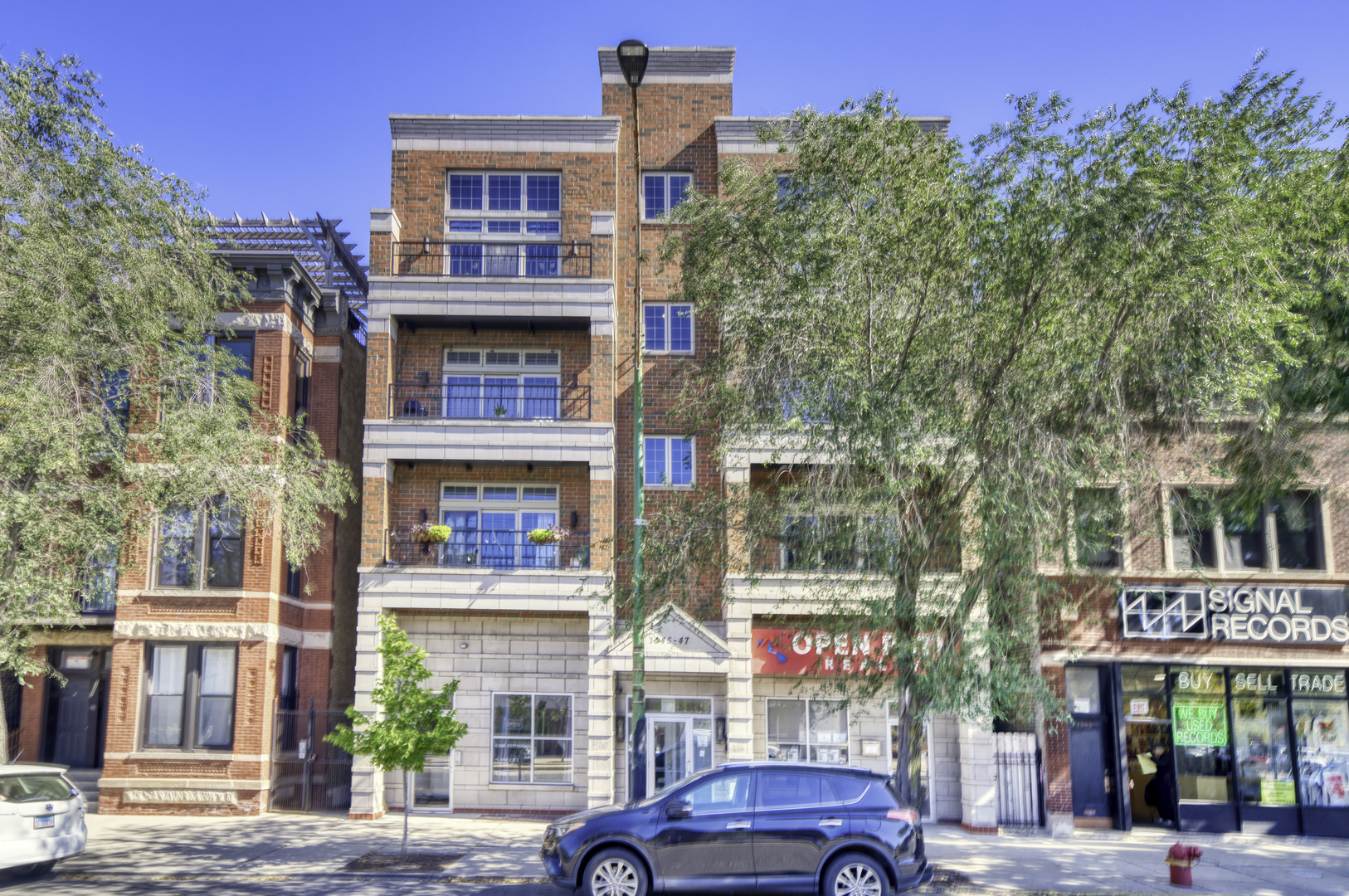 1347 N Ashland Avenue Unit: 1N