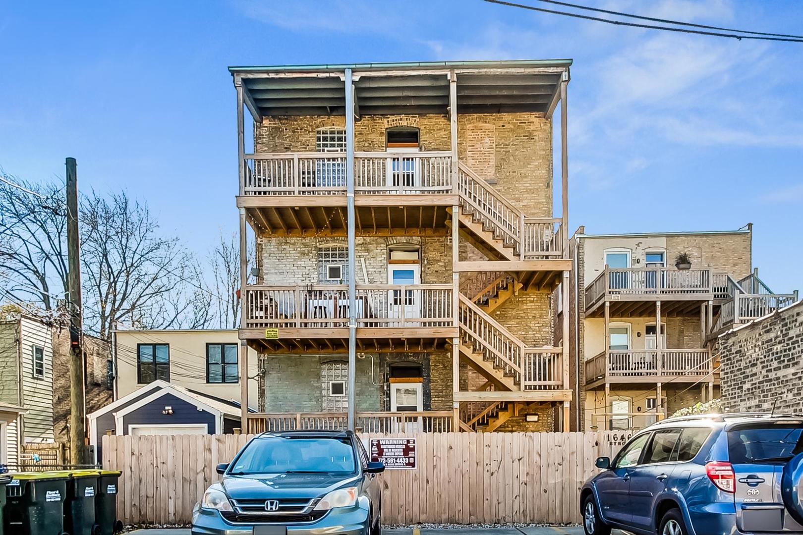 1646 W Byron Street Unit: 3F