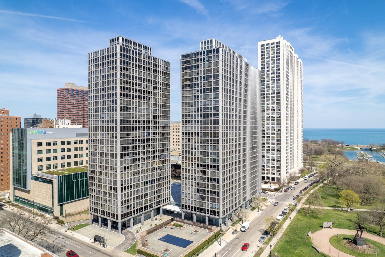340 W Diversey Parkway Unit: 2216