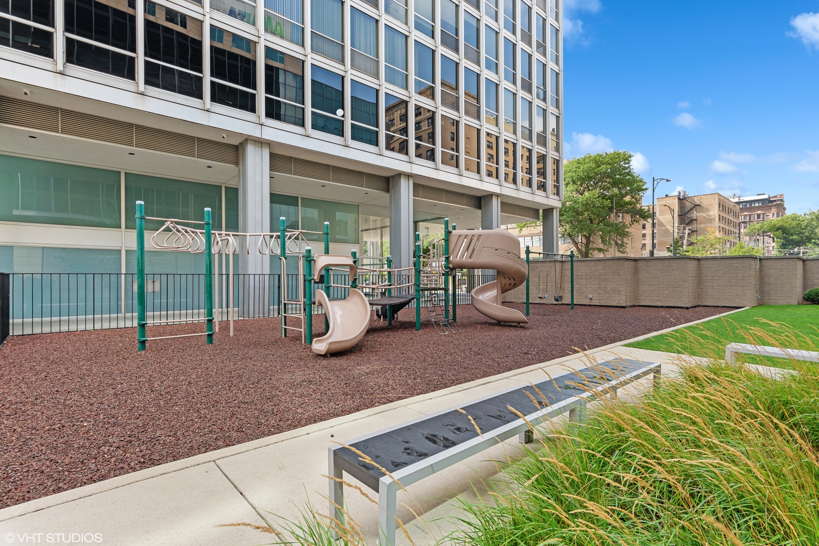 340 W Diversey Parkway Unit: 2216
