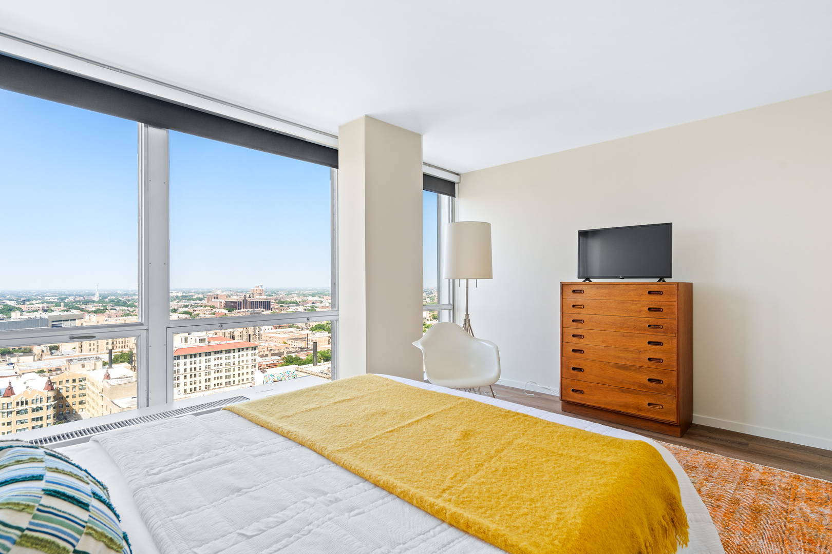 340 W Diversey Parkway Unit: 2216
