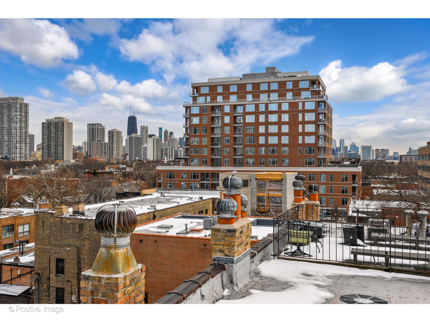 549 W Belden Avenue Unit: 4FE