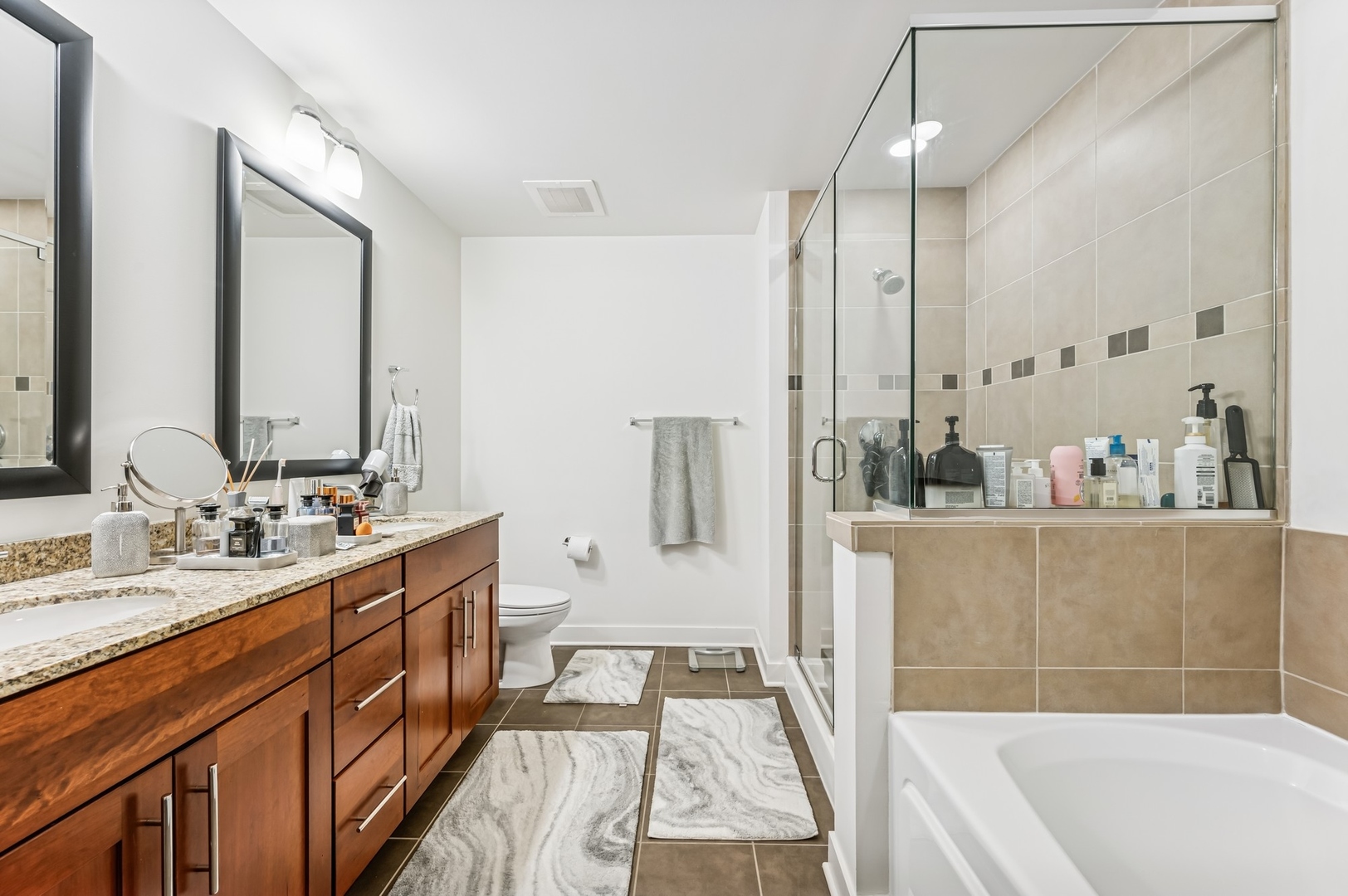 505 N McClurg Court Unit: 1402