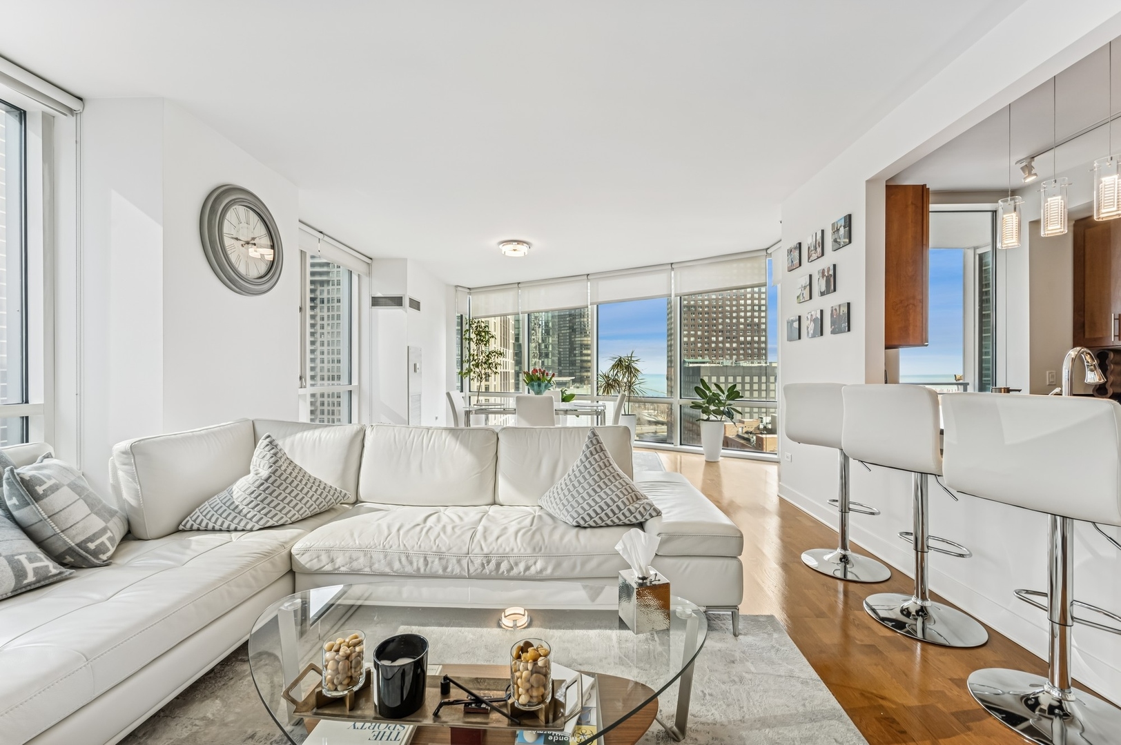 505 N McClurg Court Unit: 1402