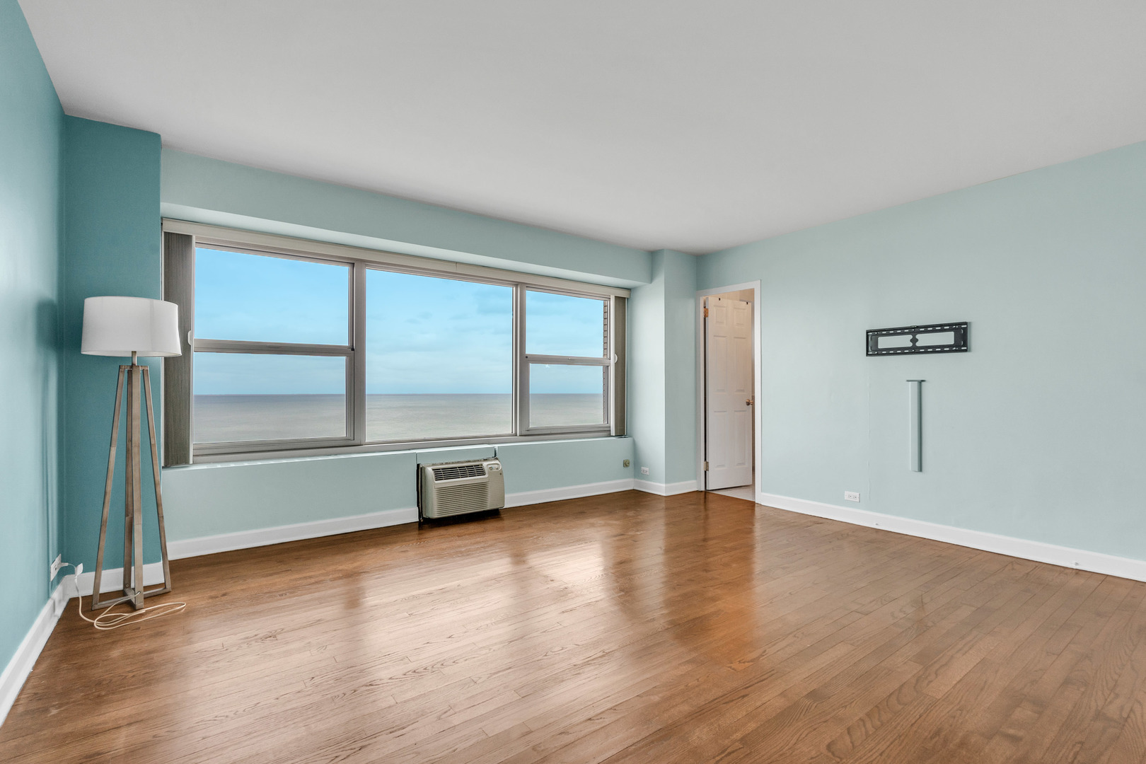 3600 N Lake Shore Drive Unit: 2101
