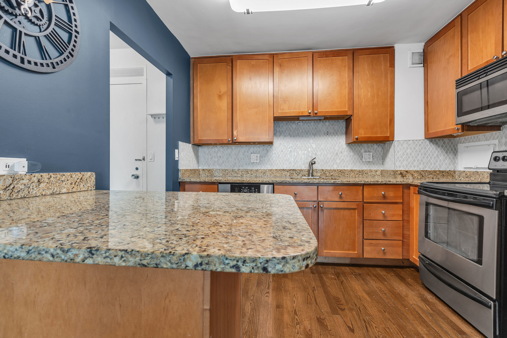 3600 N Lake Shore Drive Unit: 2101
