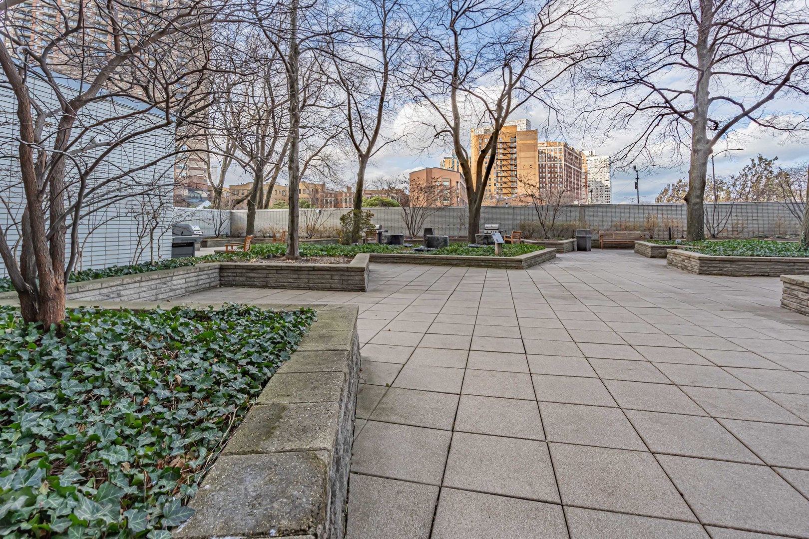 3600 N Lake Shore Drive Unit: 2101