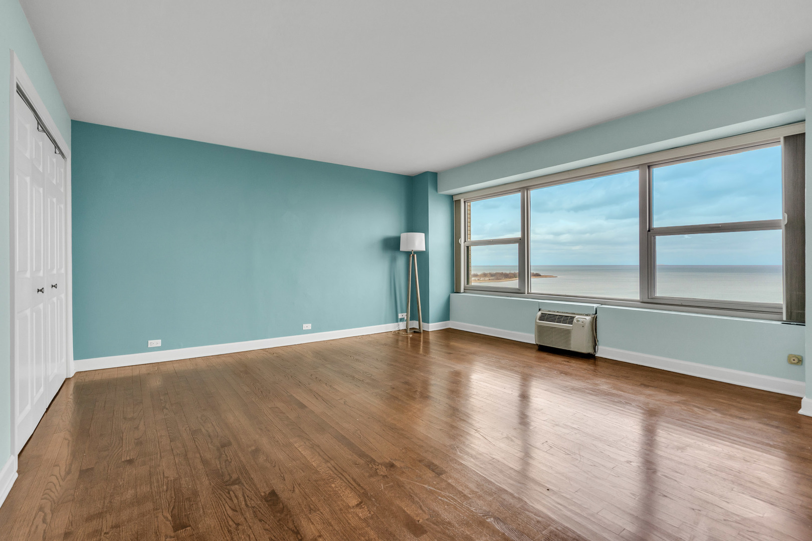 3600 N Lake Shore Drive Unit: 2101
