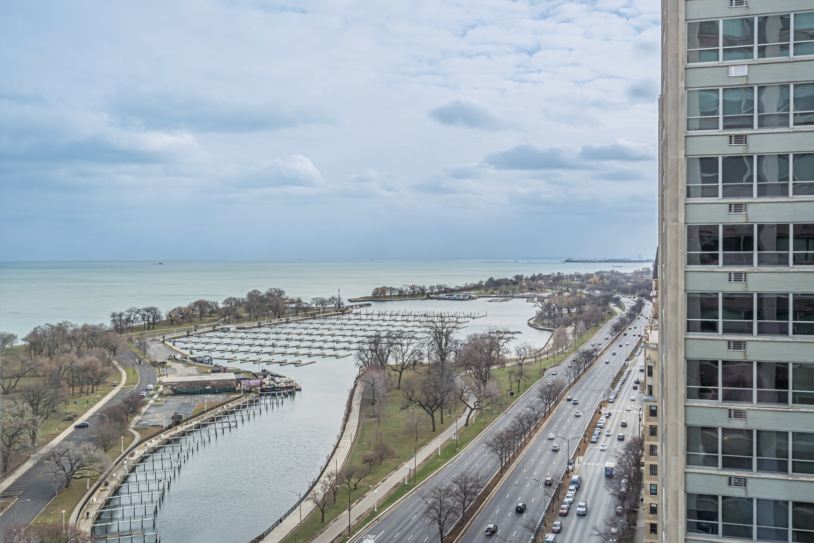 3600 N Lake Shore Drive Unit: 2101