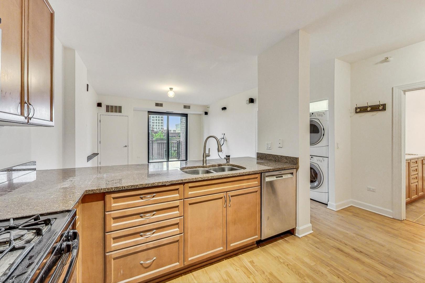 451 W HURON Street Unit: 603