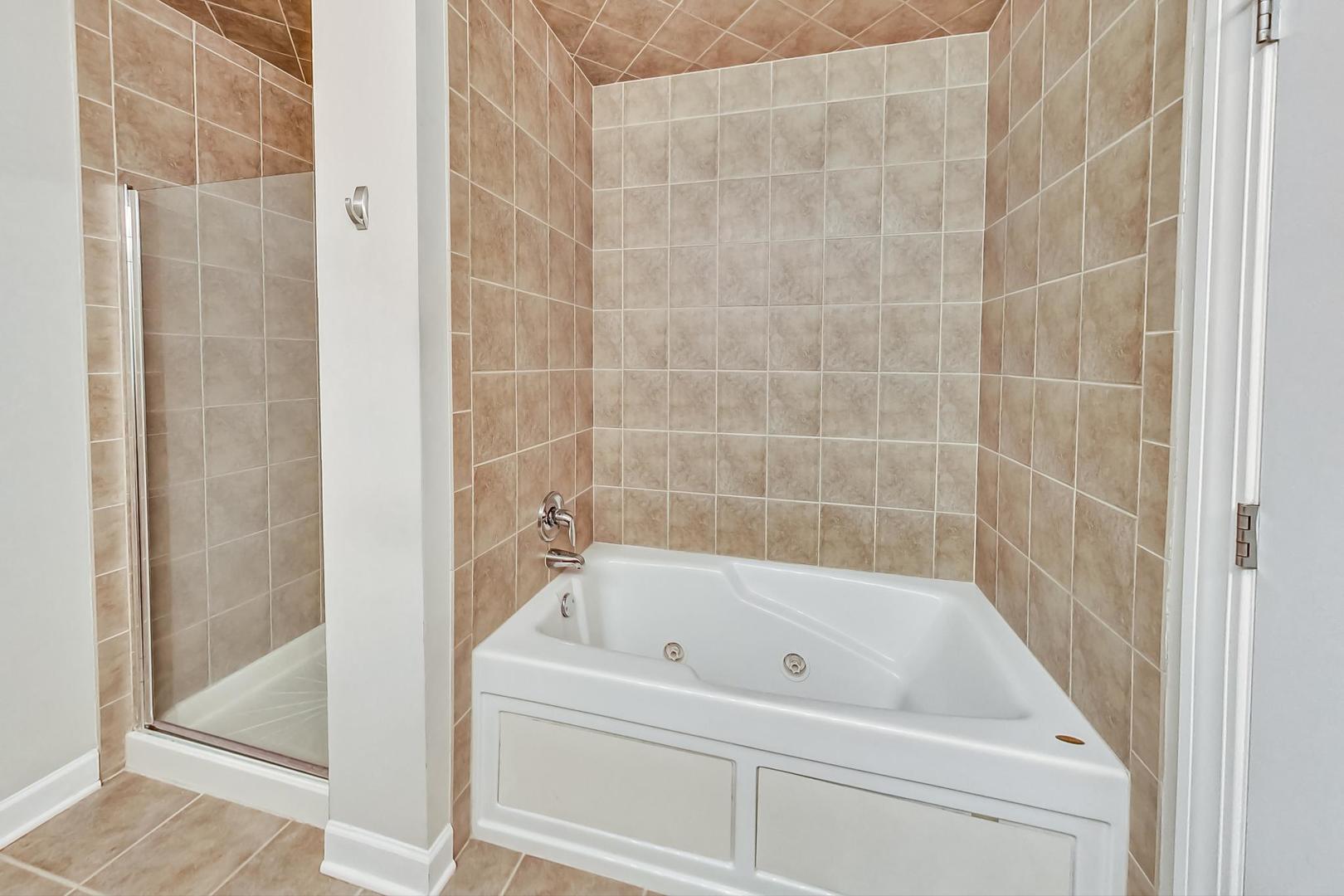 451 W HURON Street Unit: 603