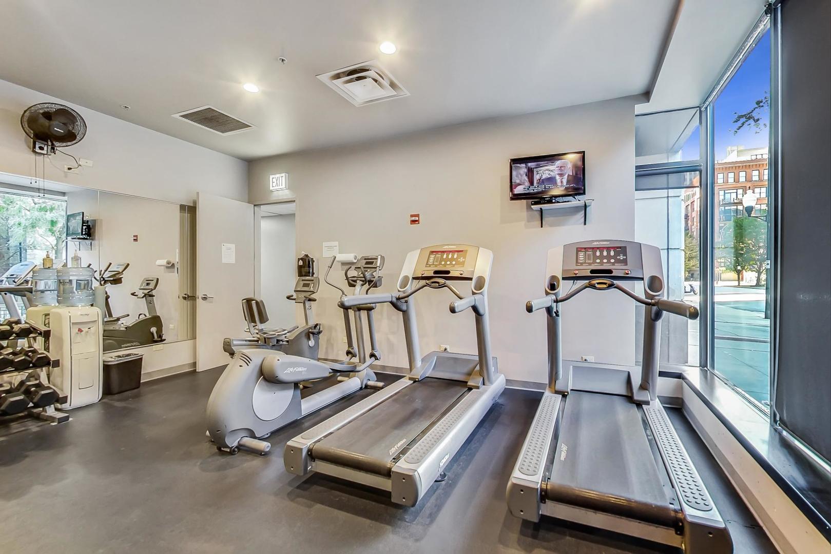 451 W HURON Street Unit: 603