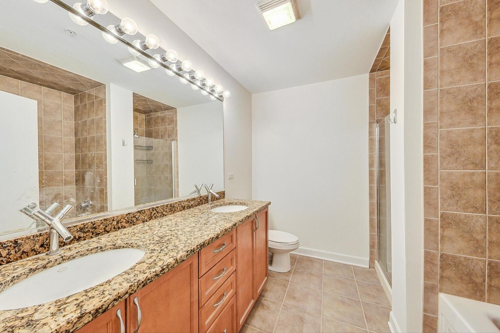 451 W HURON Street Unit: 603