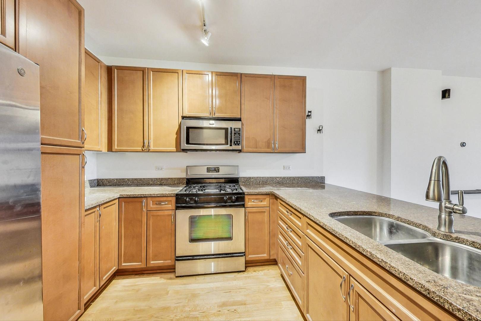 451 W HURON Street Unit: 603