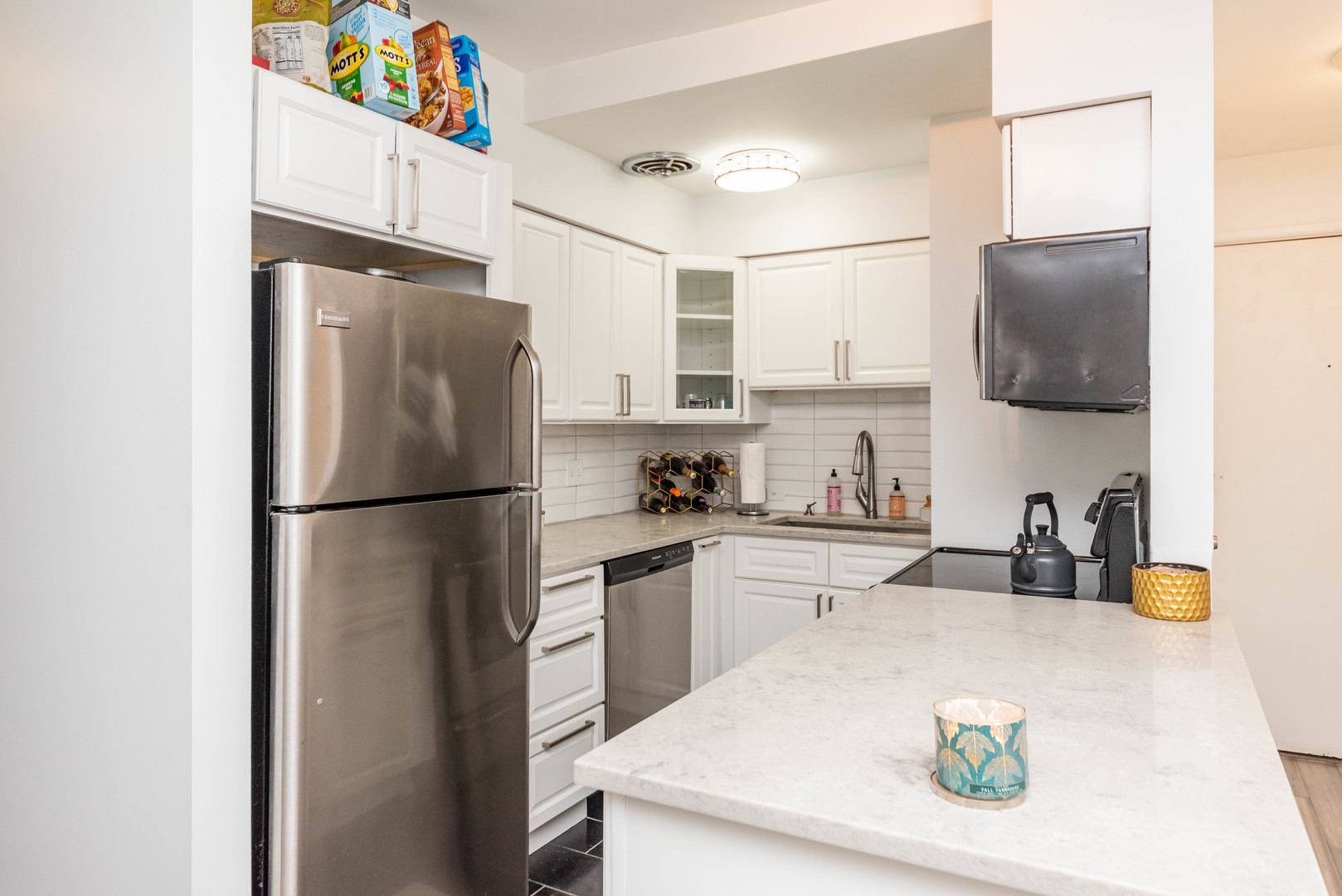 1750 N Wells Street Unit: 106
