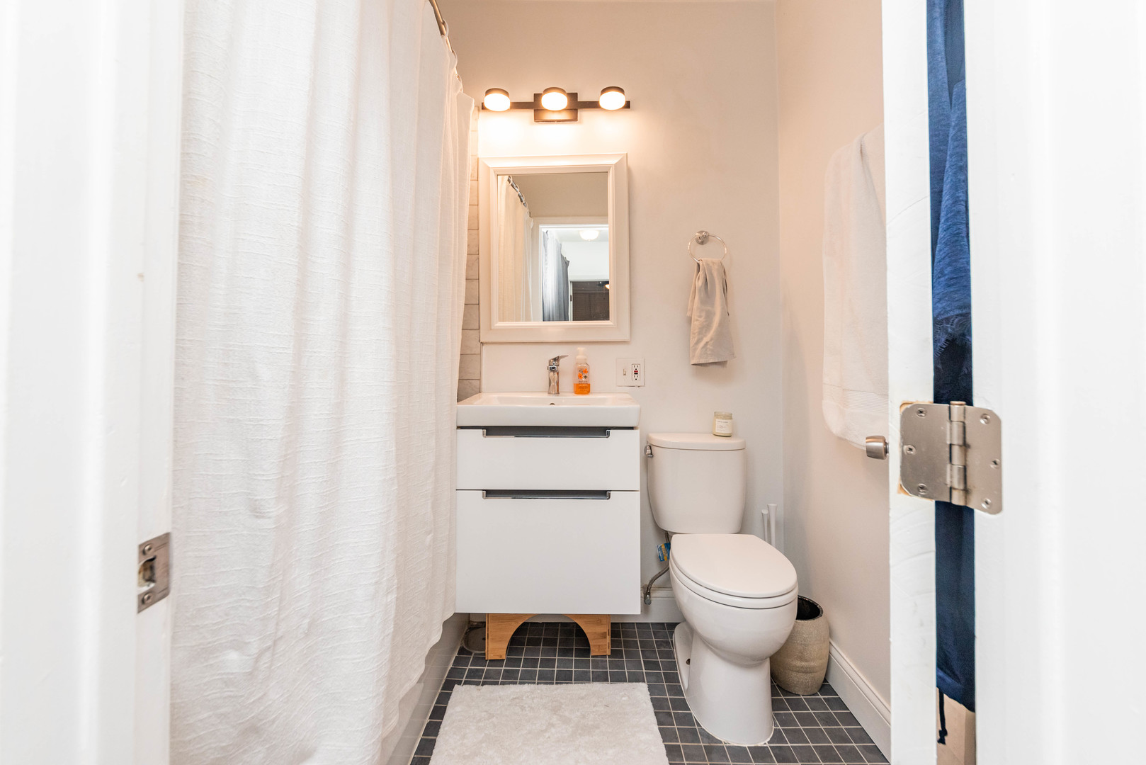 1750 N Wells Street Unit: 106