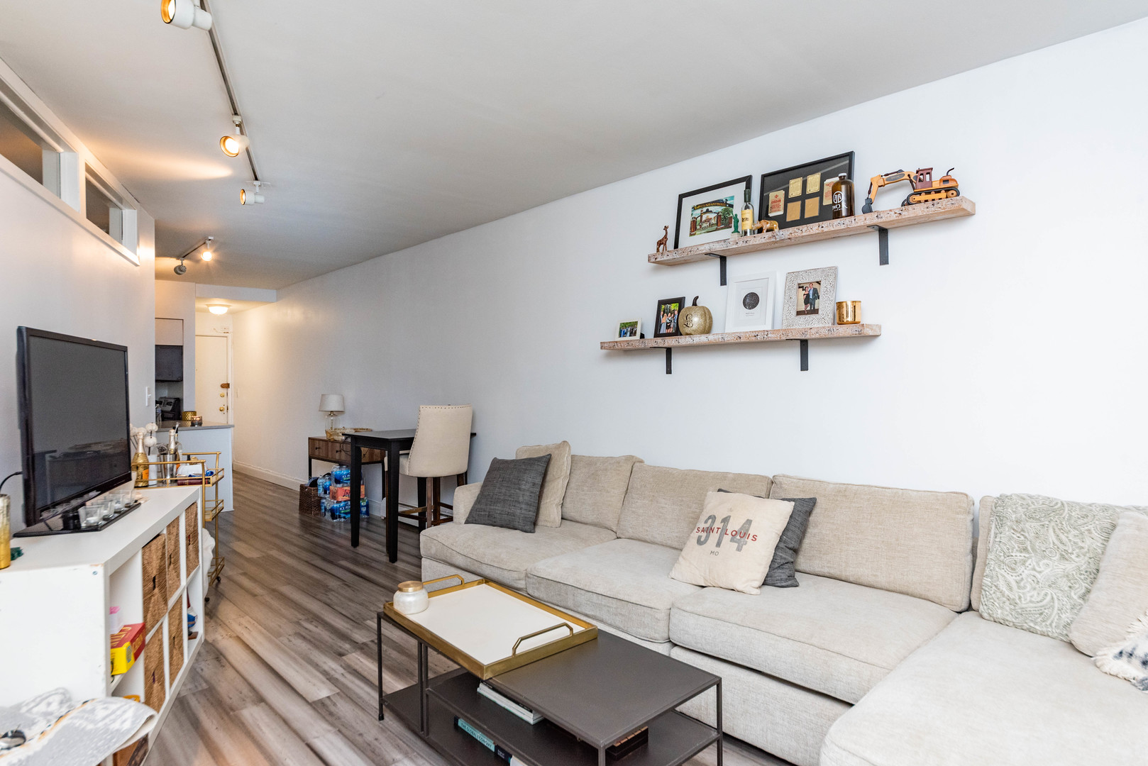 1750 N Wells Street Unit: 106