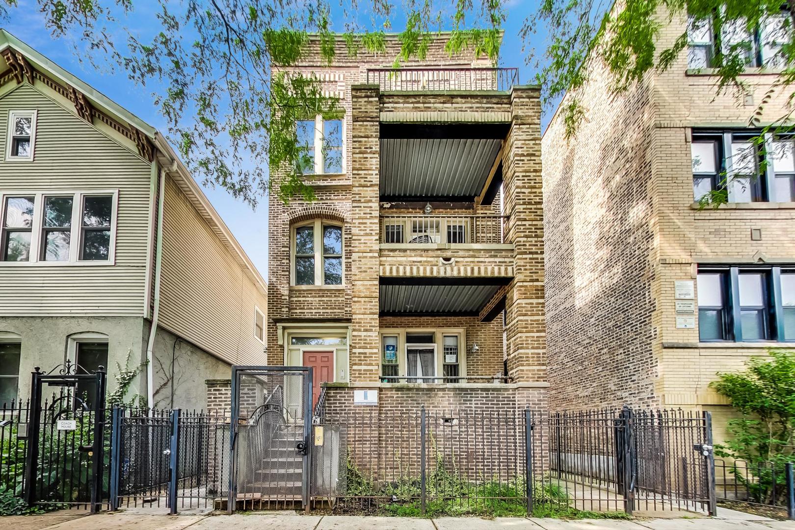 1914 W Crystal Street Unit: 1F