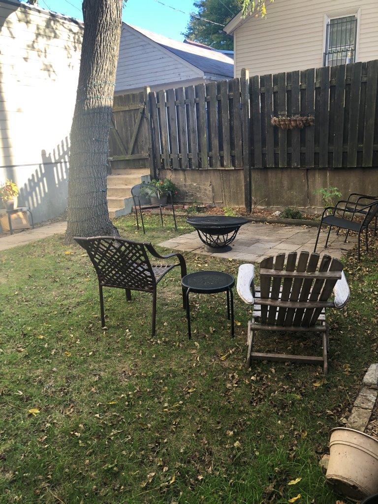 2245 W Shakespeare Avenue Unit: 2R