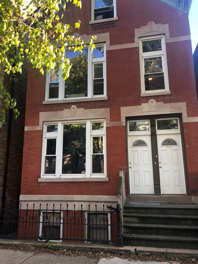 2245 W Shakespeare Avenue Unit: 2R
