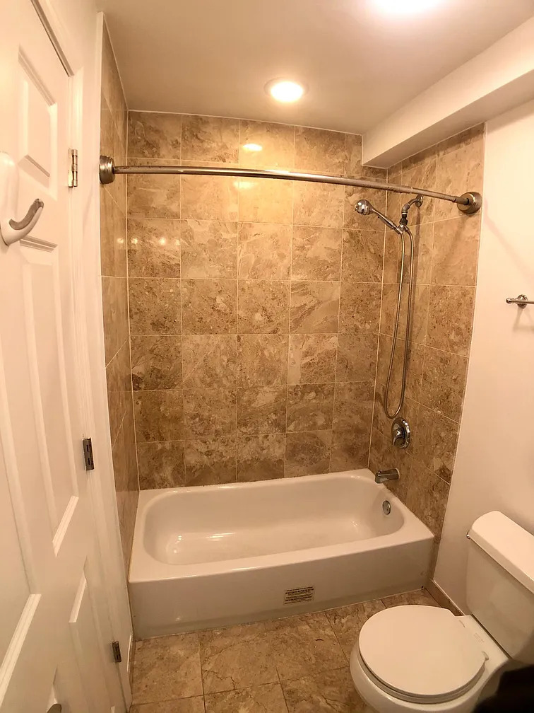 2341 N ALBANY Avenue Unit: G