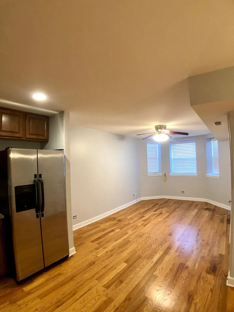 2341 N ALBANY Avenue Unit: G