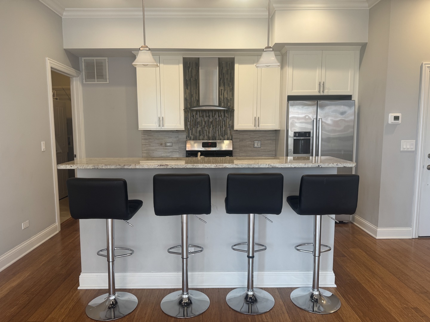 951 W Huron Street Unit: 402