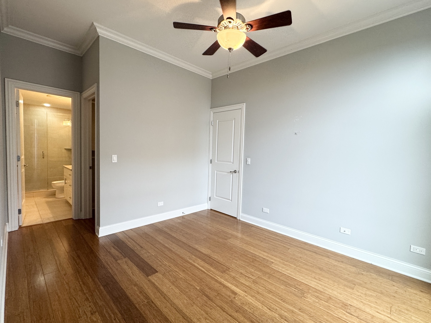 951 W Huron Street Unit: 402