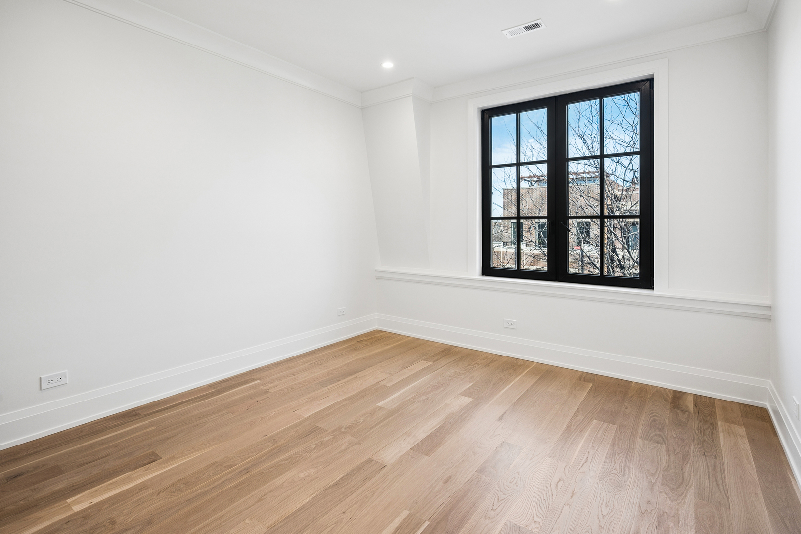 1317 W Wrightwood Avenue Unit: 3