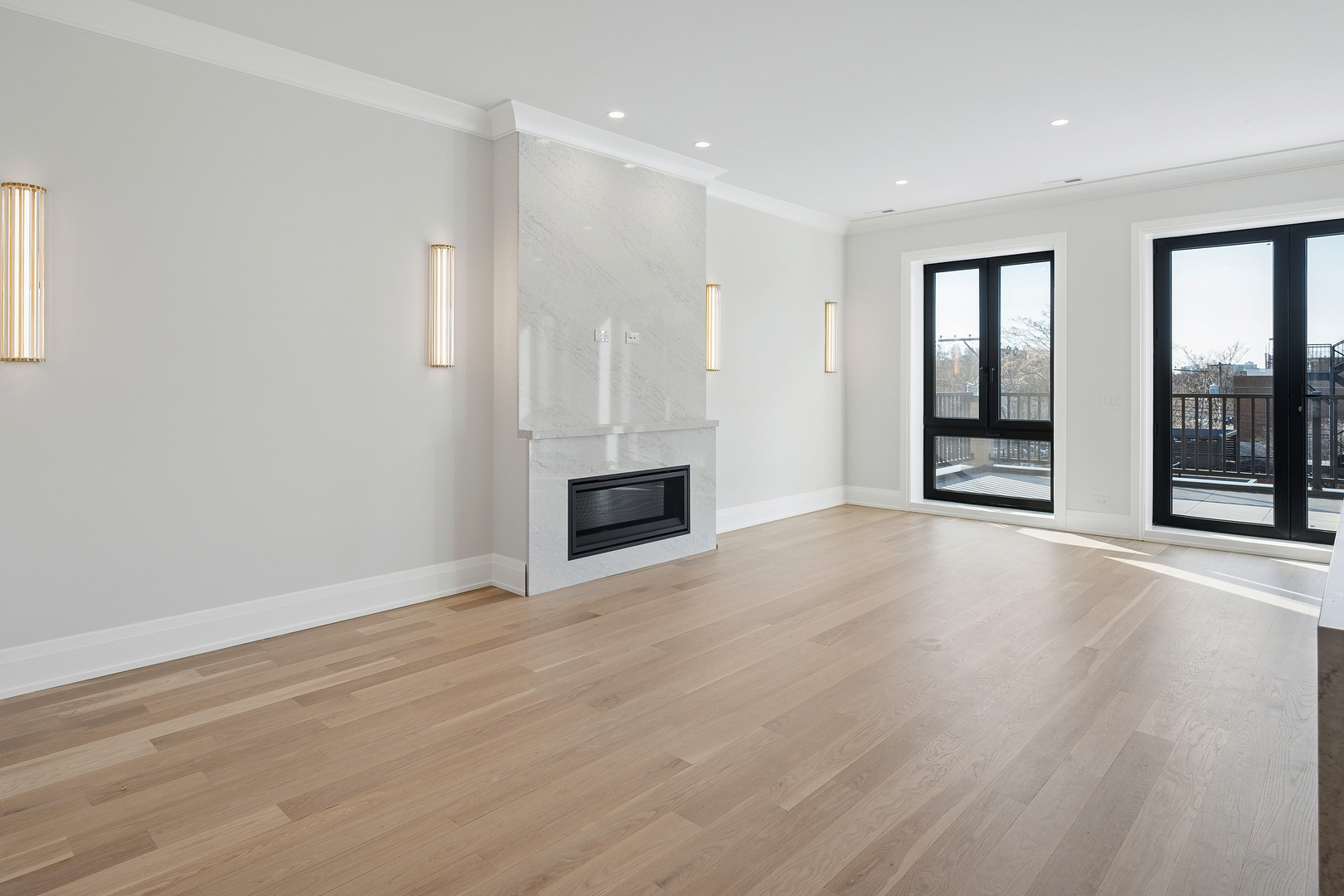 1317 W Wrightwood Avenue Unit: 3