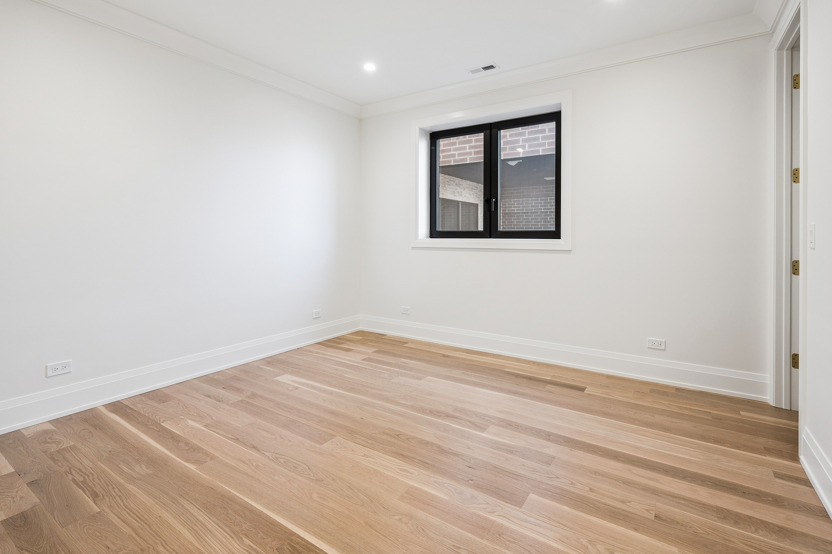 1317 W Wrightwood Avenue Unit: 3