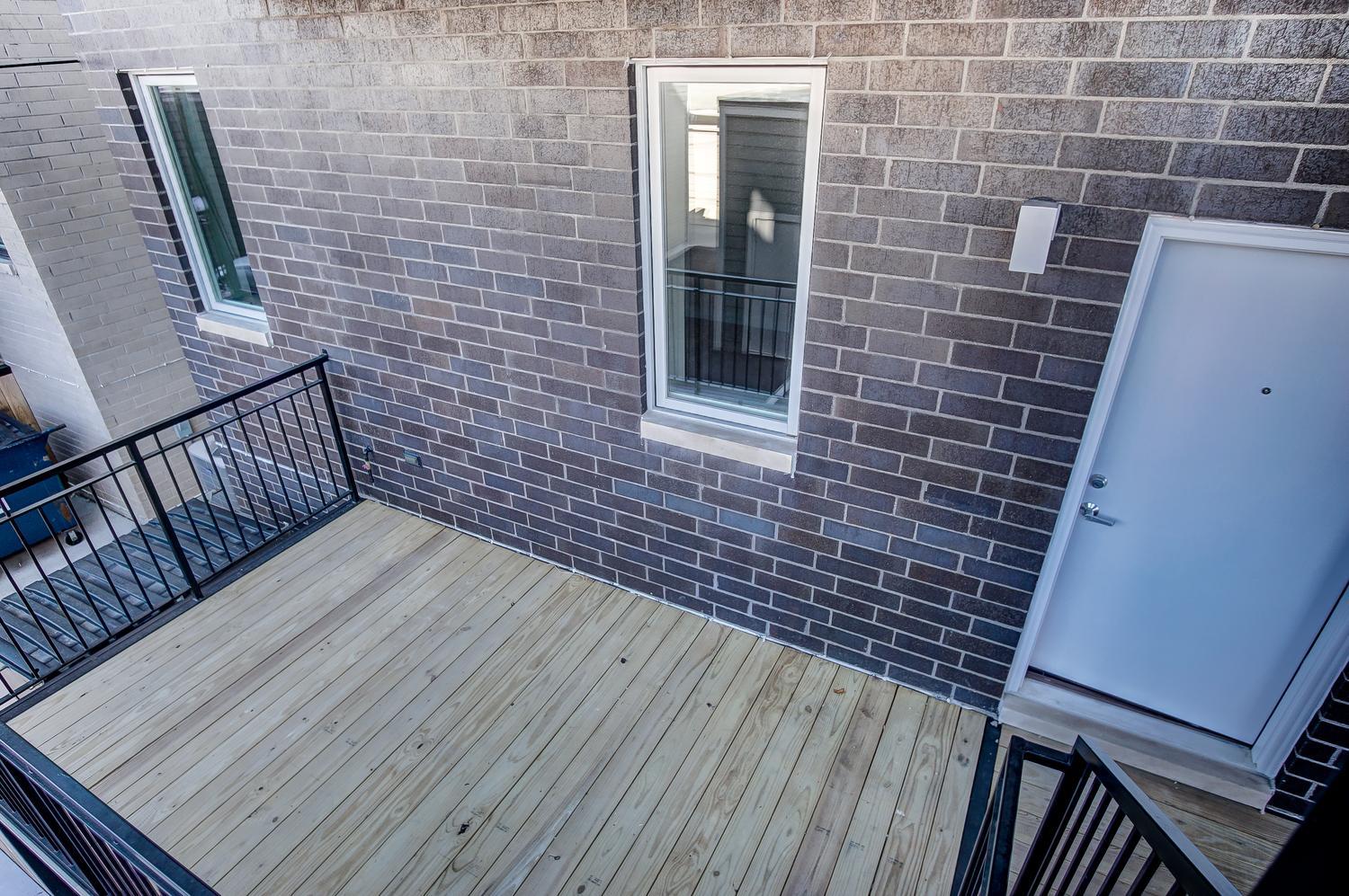 2532 W Addison Street Unit: 2E