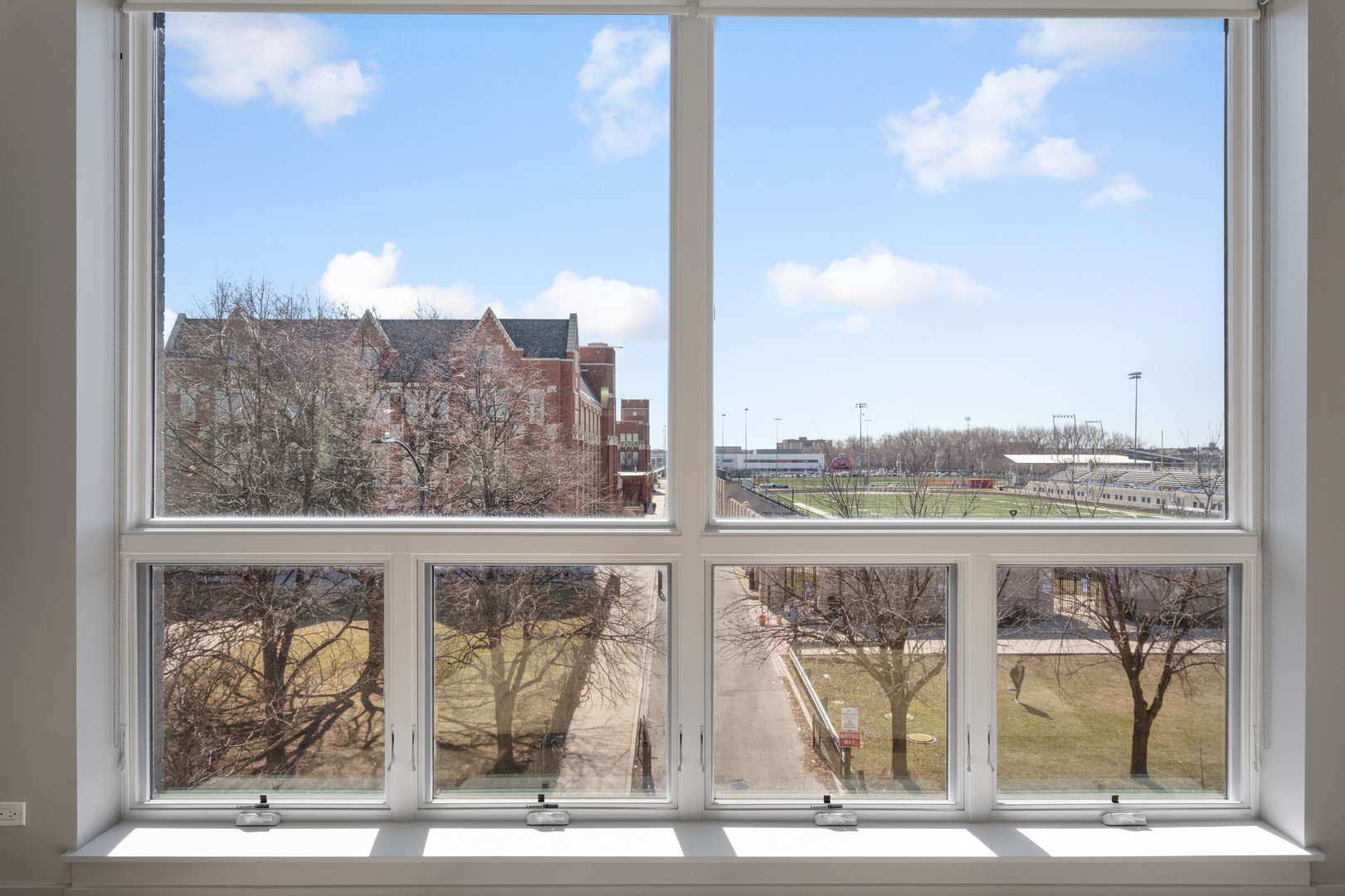 2532 W Addison Street Unit: 2E