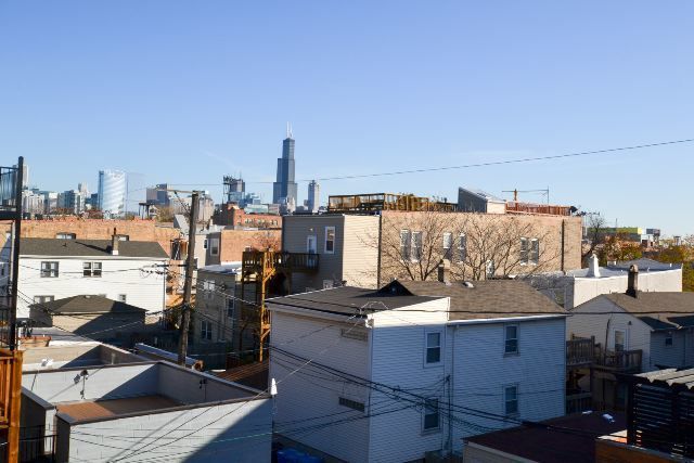 1473 W Erie Street Unit: 1R