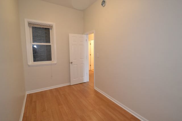 1473 W Erie Street Unit: 1R