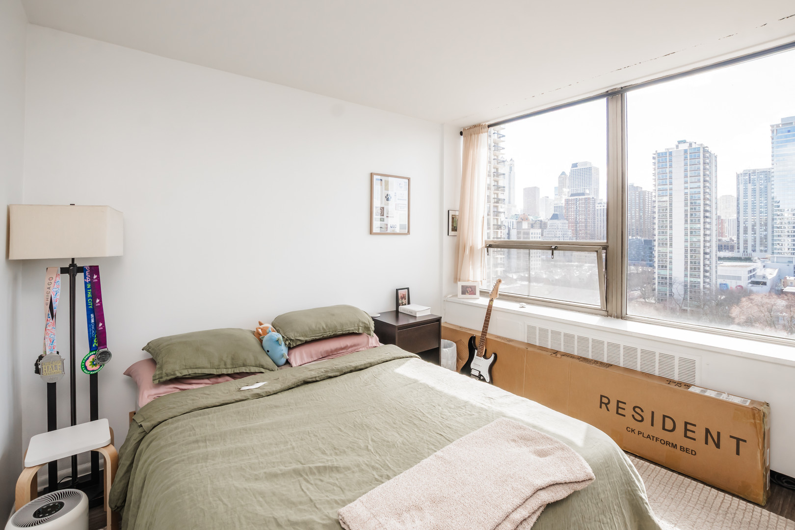 1360 N Sandburg Terrace Unit: 1409C