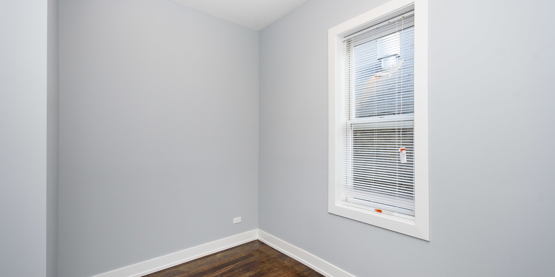 2163 N Bell Avenue Unit: 2R