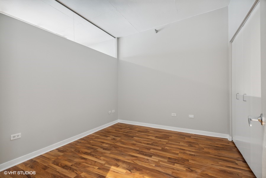 700 N LARRABEE Street Unit: 1711