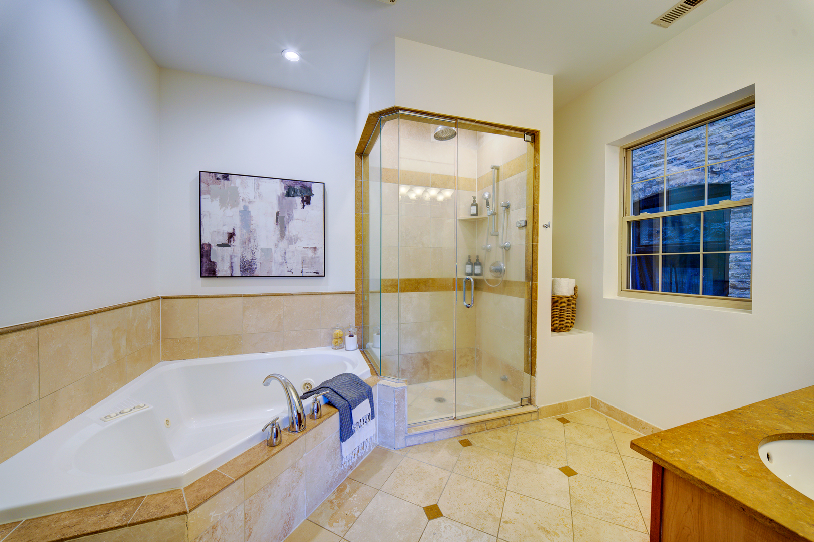 1347 N Ashland Avenue Unit: 1N