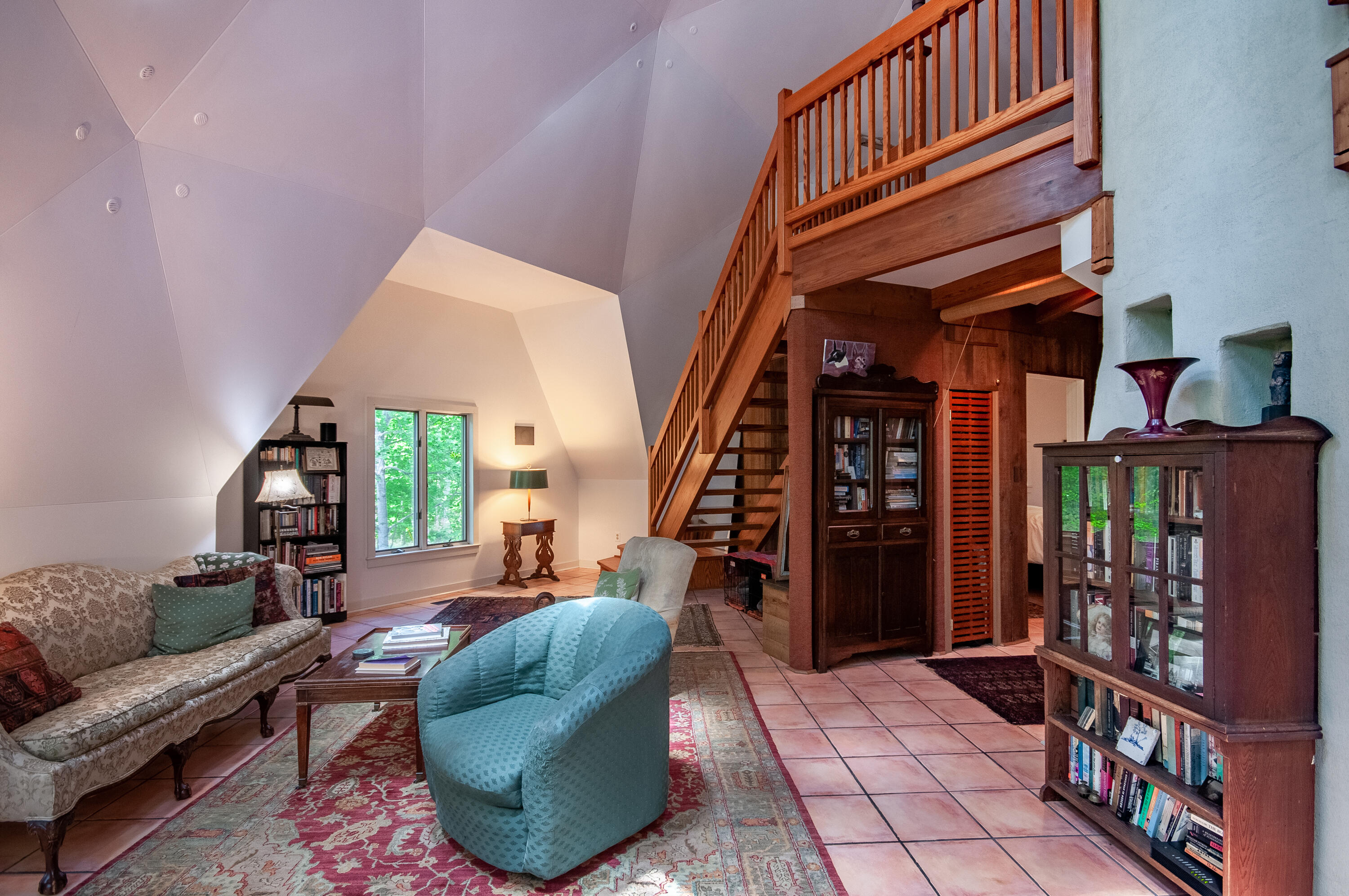 68 Little House Ln