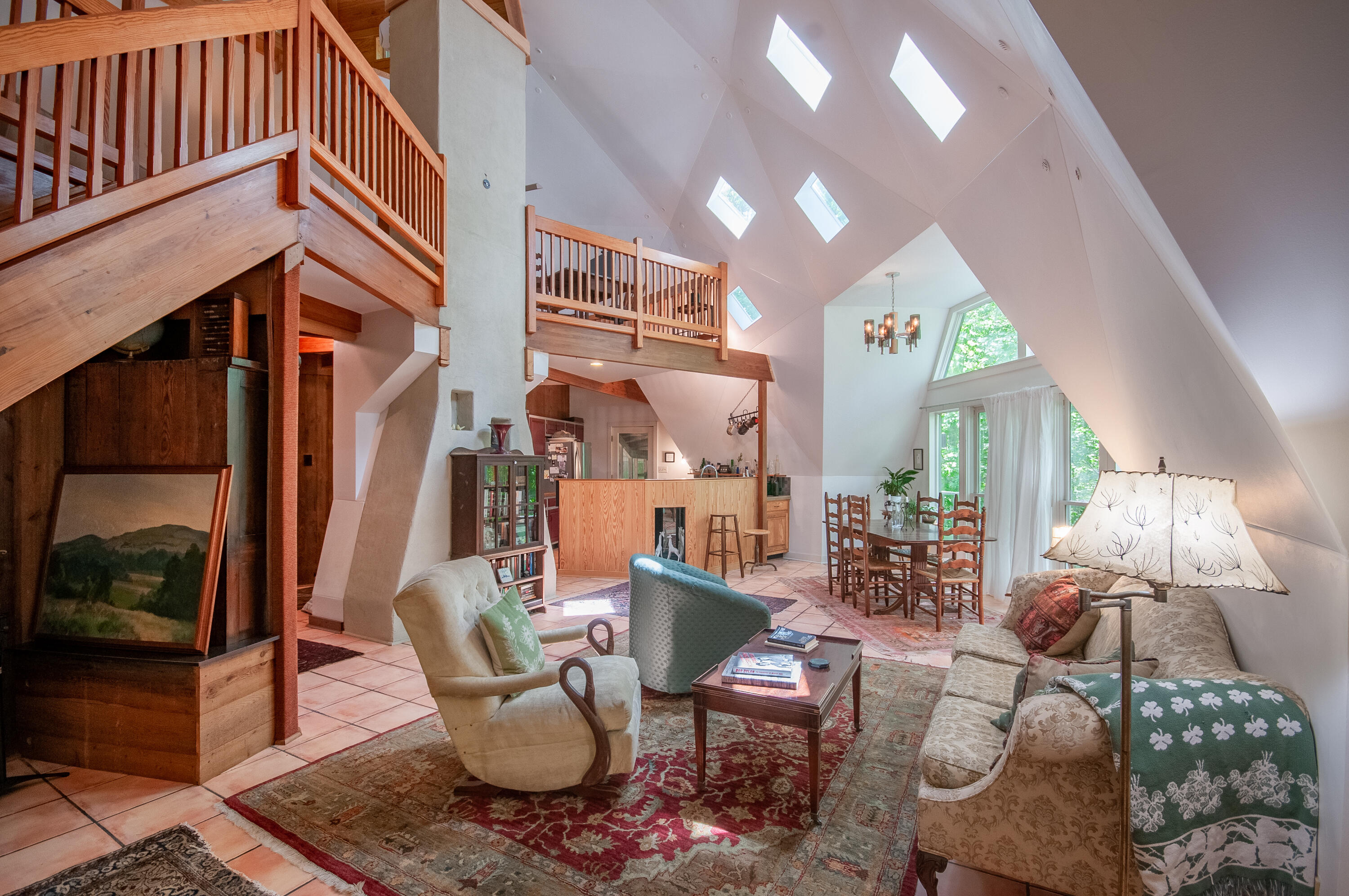 68 Little House Ln