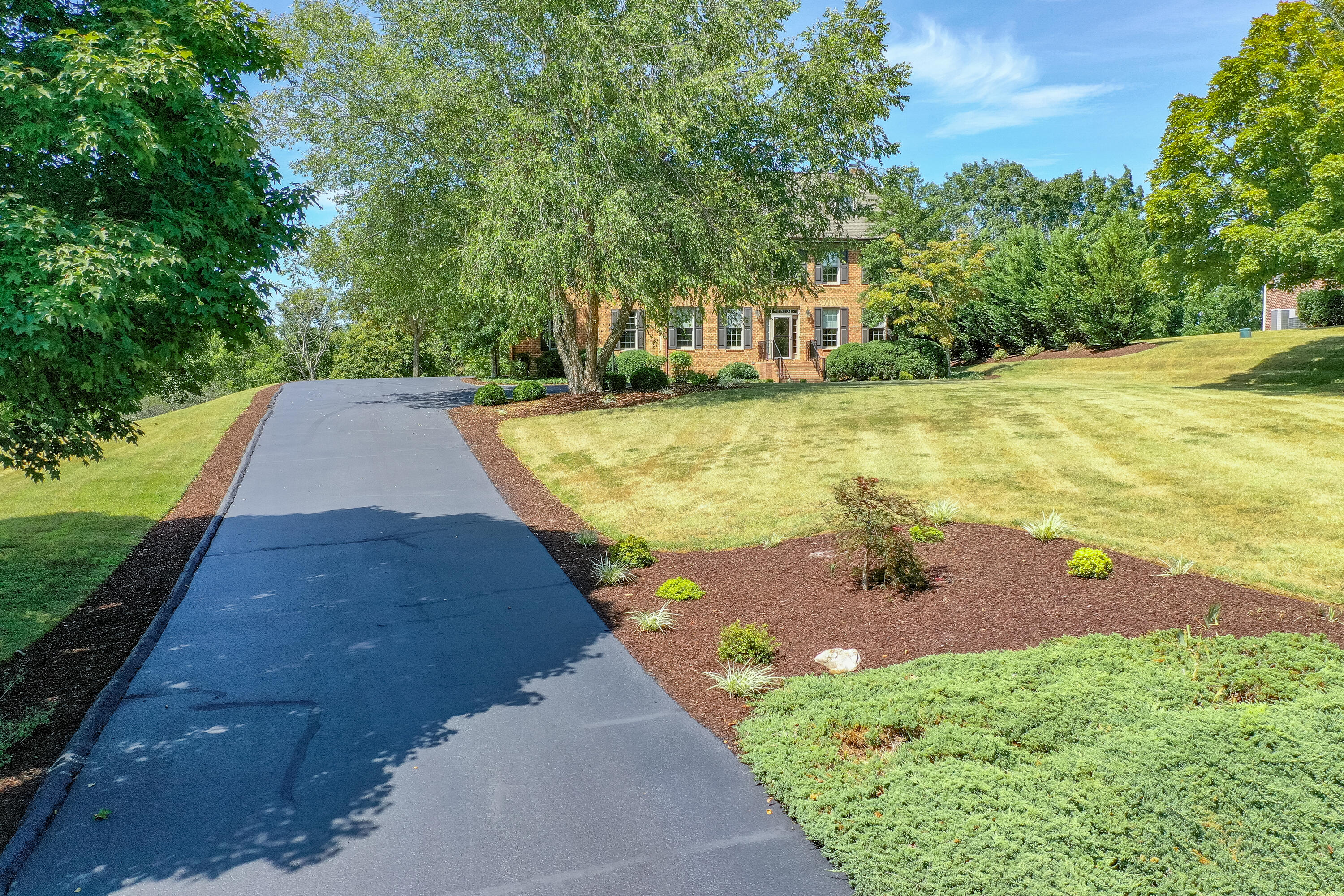 15 High Meadow Dr