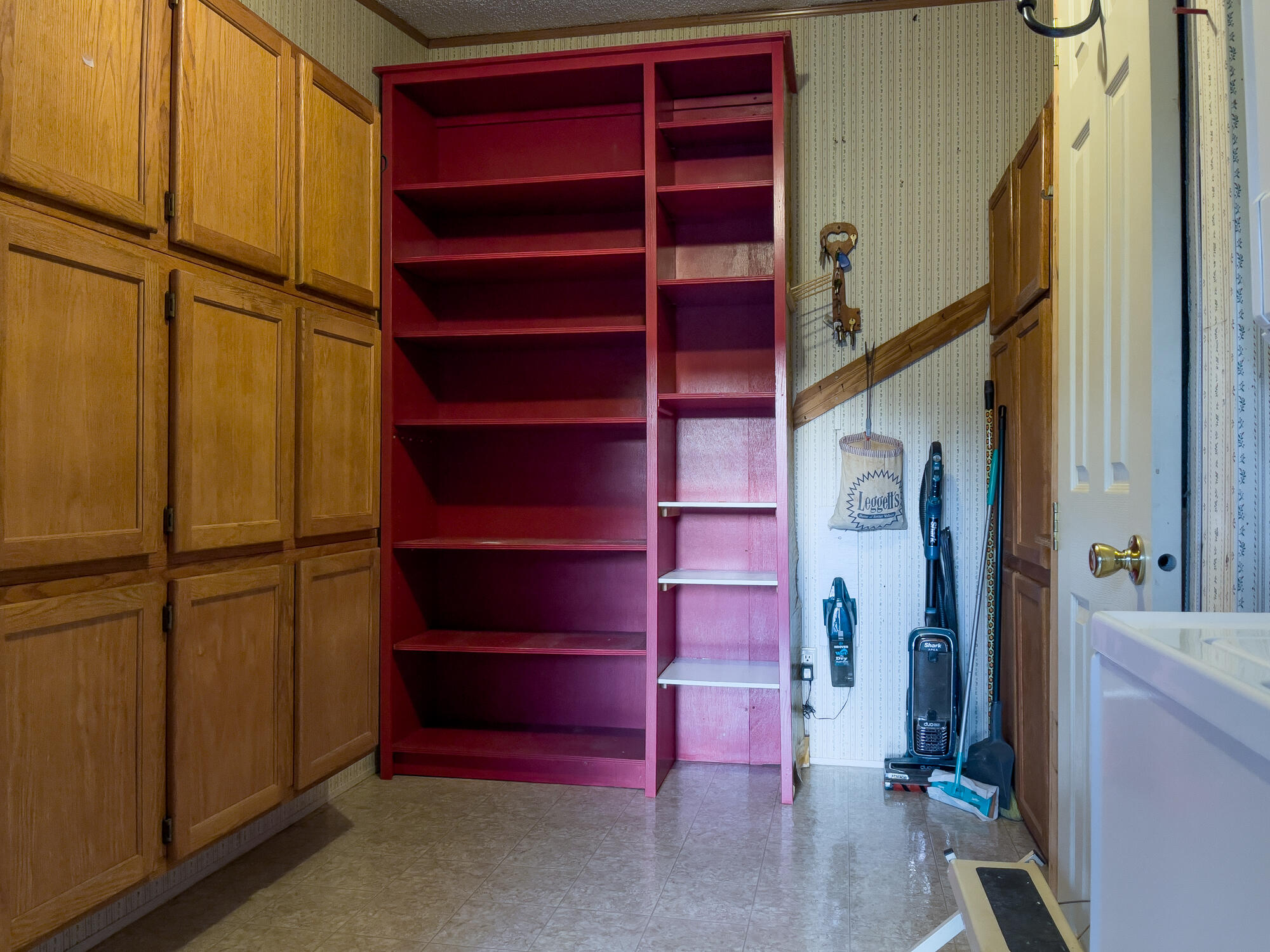 68 Woodrow Ln