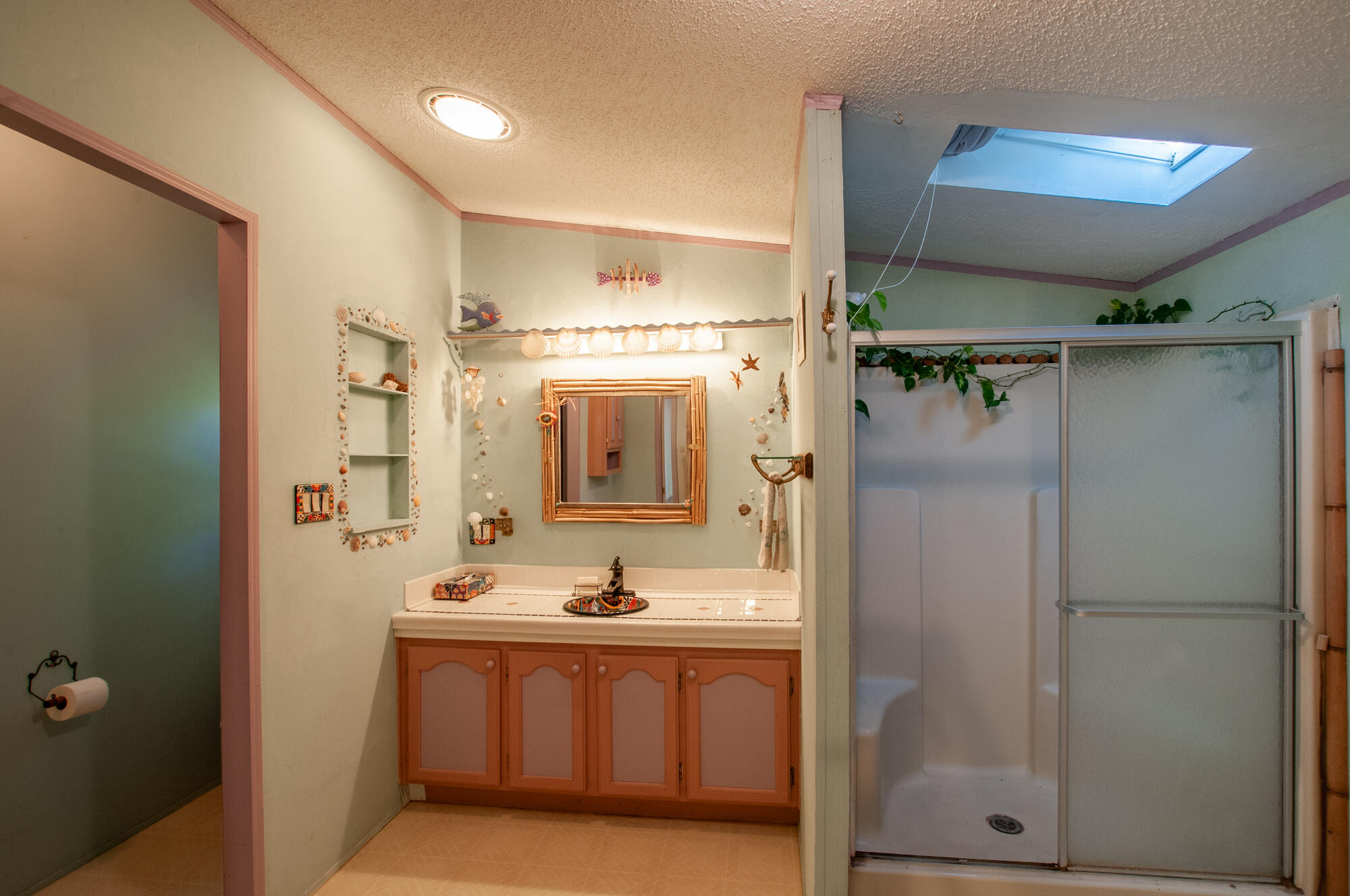 68 Woodrow Ln